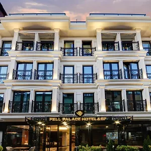 Pell Palace & Otel